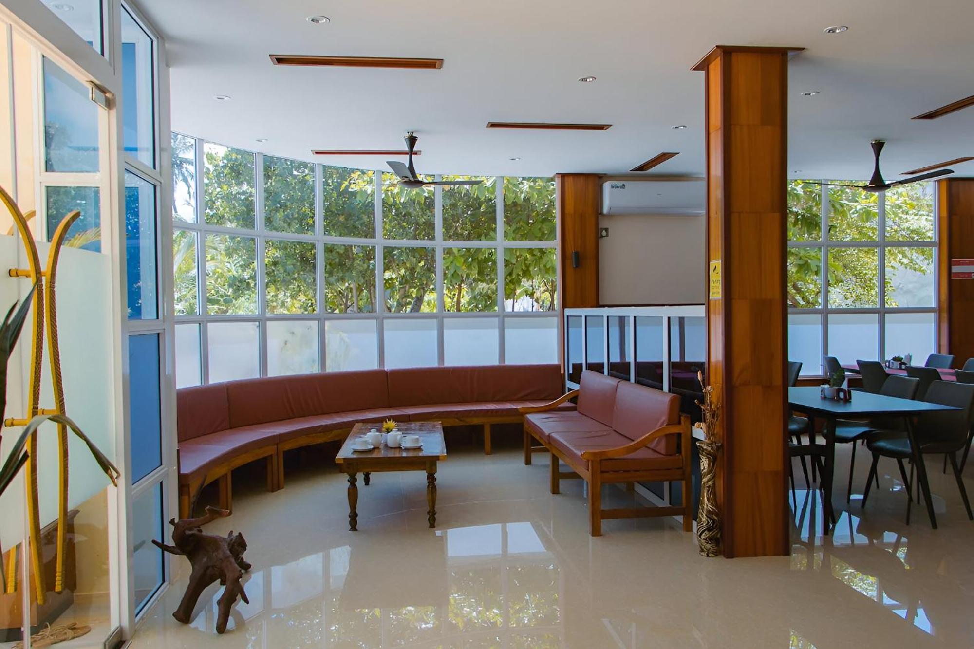 Noah Private Beach House Himmafushi Exteriör bild