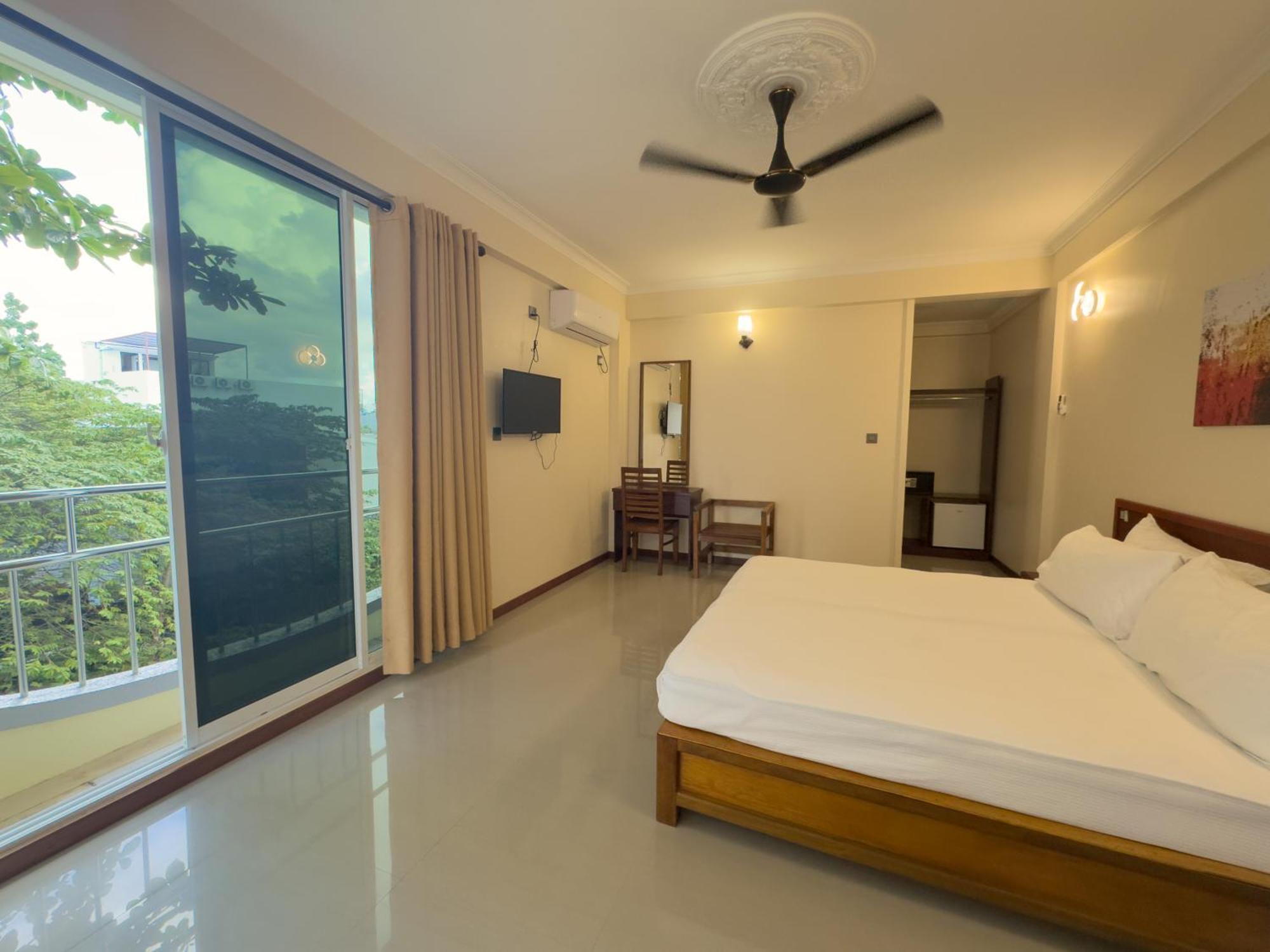 Noah Private Beach House Himmafushi Exteriör bild