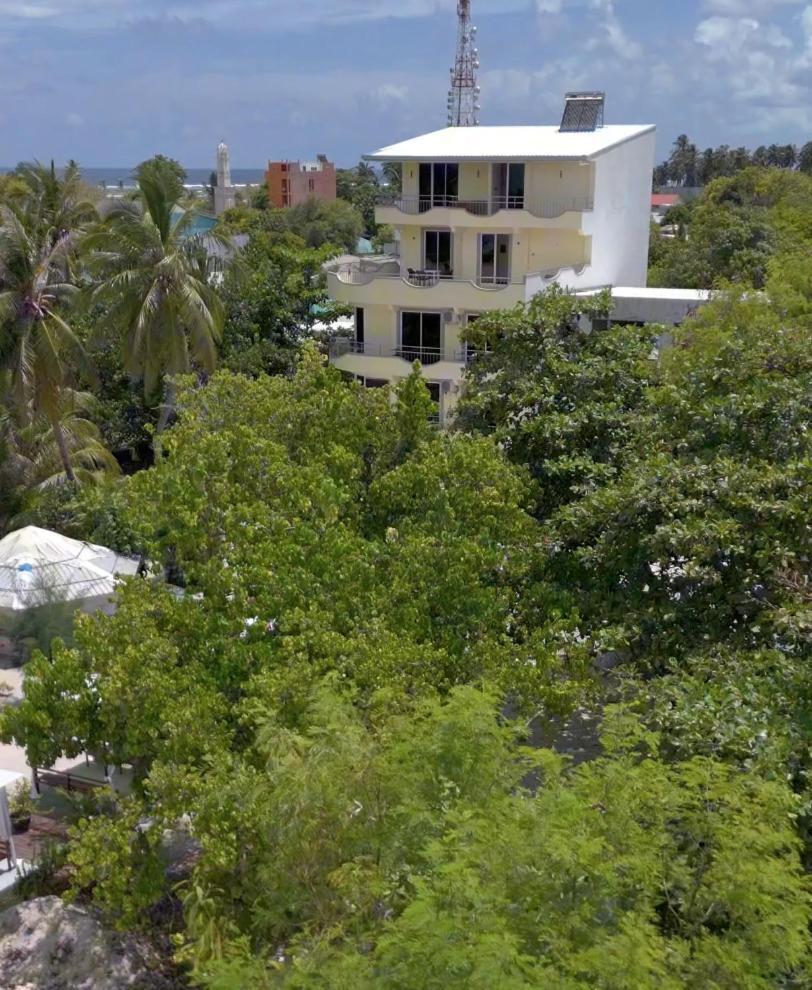 Noah Private Beach House Himmafushi Exteriör bild